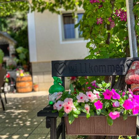 Apartmani Mia Palit Zewnętrze zdjęcie