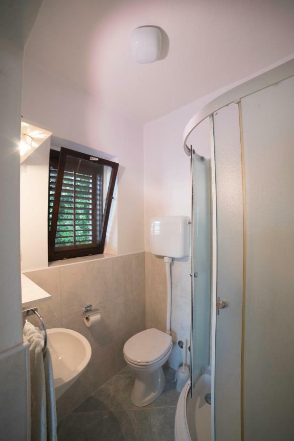 Apartmani Mia Palit Zewnętrze zdjęcie